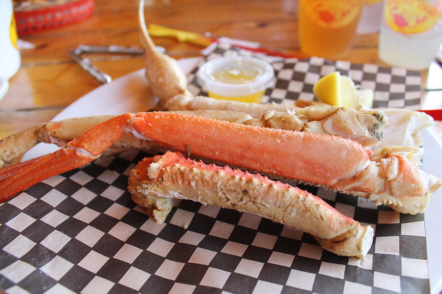 Alaskan bairdi legs en Braking Crab Boston