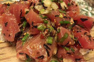 Comer en Hawai Ahi shoyu poke