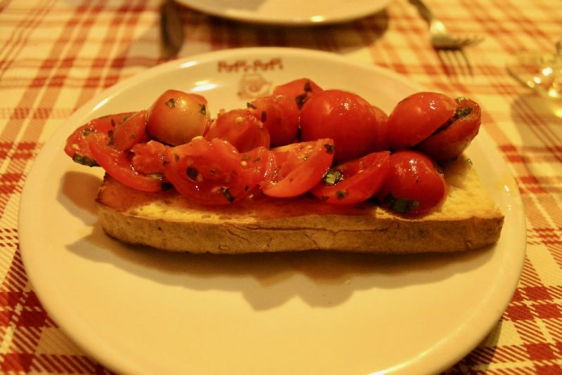 Bruschetta de tomate y albahaca Popi Popi Roma