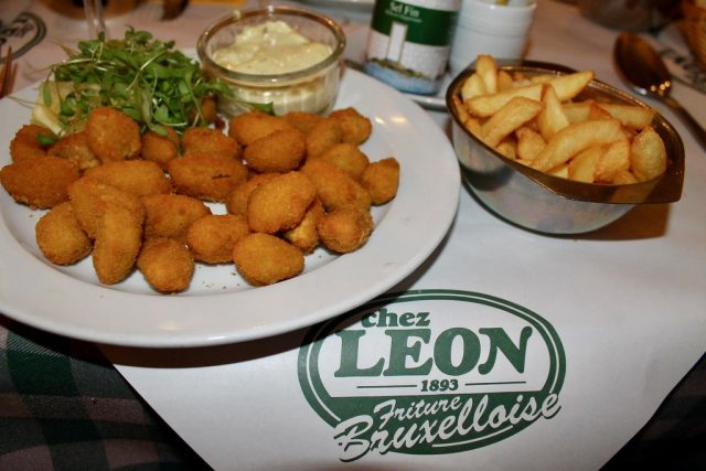 ‘Chez Léon’ o dónde comer los mejores mejillones con patatas fritas en Bruselas