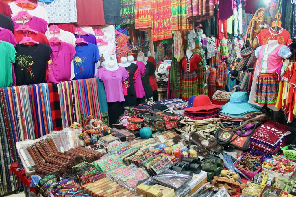 Regalos mercado Sapa Vietnam