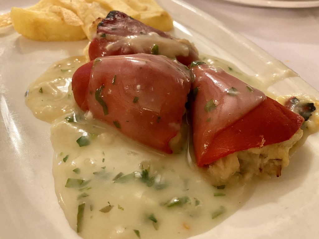 Pimientos rellenos El Saúco Gijón