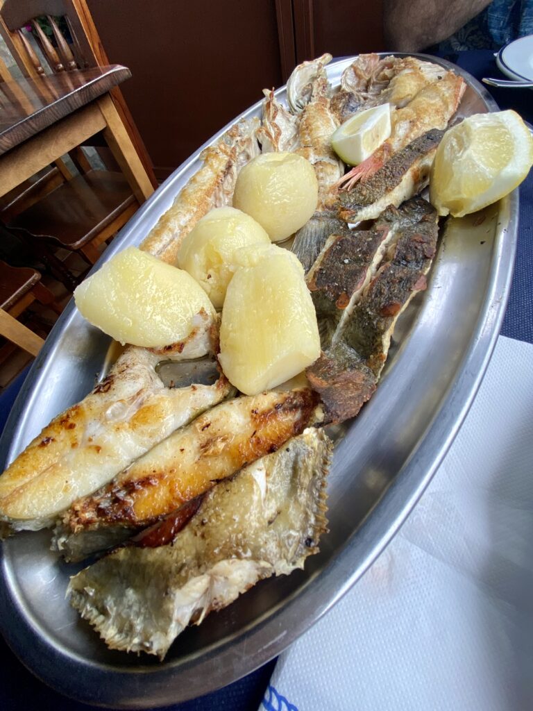 Parrillada de pescados Restaurante Sidreria Jorge Puerto de Vega Asturias